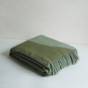 Stream Moss Green Плед Forestry Wool  фото, kupilegko.ru