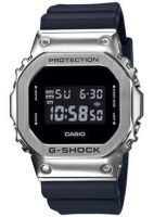 Японские наручные мужские часы Casio GM-5600-1ER. Коллекция G-Shock  фото, kupilegko.ru