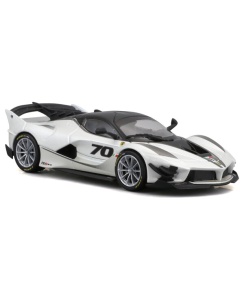 Гоночная машинка Bburago die-cast Ferrari FXX-K EVO 2017 1:43 108687 GU  фото, kupilegko.ru