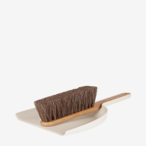 Dustpan & Brush Chalk Щётка с совком Iris Hantverk  фото, kupilegko.ru