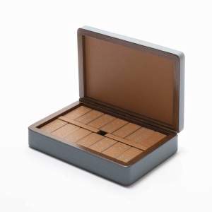 Poltrona Frau Steel Blue / India Домино Giobagnara  фото, kupilegko.ru