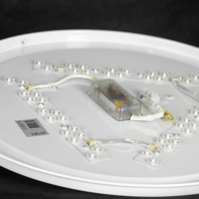 Потолочный светодиодный светильник Lussole Lgo LSP-8467  фото, kupilegko.ru