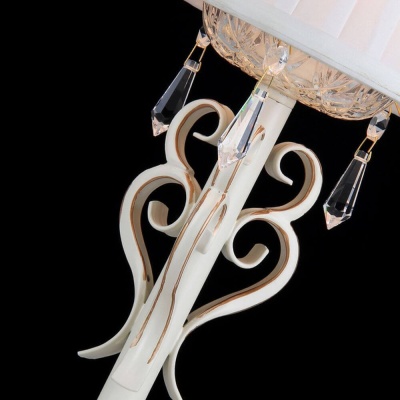 Настольная лампа Maytoni Triumph ARM288-00-G  фото, kupilegko.ru