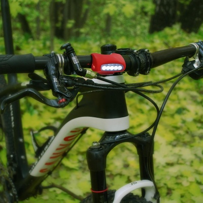 Фонарик Elektrostandard Велофонарь Forward (FLB01-06W)  фото, kupilegko.ru