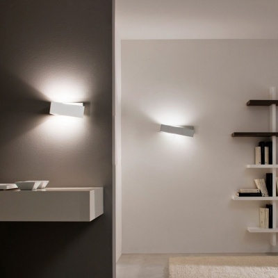 Настенный светильник Artemide Melete 1634010A  фото, kupilegko.ru